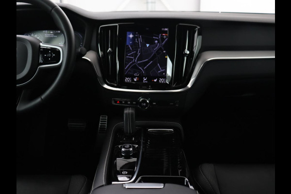Volvo S60 2.0 Recharge T6 AWD R-Design | Stoelverwarming | Adaptive cruise | Harman/Kardon | Camera | Half leder | Sportstoelen | Keyless | Carplay | Navigatie | PHEV | Plug In