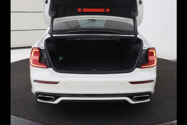 Volvo S60 2.0 Recharge T6 AWD R-Design | Stoelverwarming | Adaptive cruise | Harman/Kardon | Camera | Half leder | Sportstoelen | Keyless | Carplay | Navigatie | PHEV | Plug In