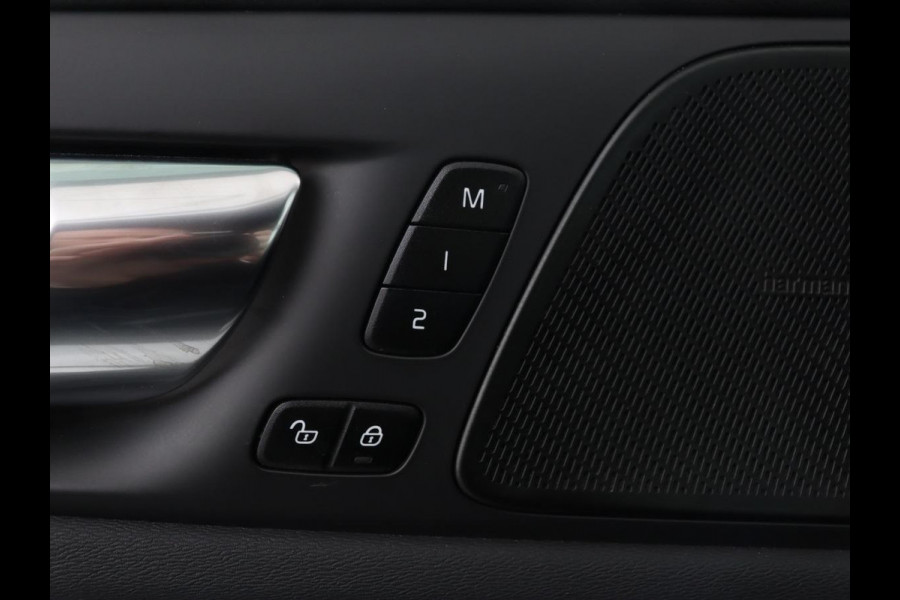Volvo S60 2.0 Recharge T6 AWD R-Design | Stoelverwarming | Adaptive cruise | Harman/Kardon | Camera | Half leder | Sportstoelen | Keyless | Carplay | Navigatie | PHEV | Plug In