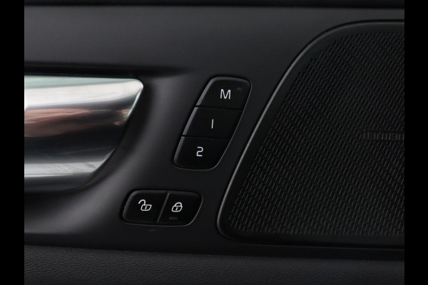 Volvo S60 2.0 Recharge T6 AWD R-Design | Stoelverwarming | Adaptive cruise | Harman/Kardon | Camera | Half leder | Sportstoelen | Keyless | Carplay | Navigatie | PHEV | Plug In