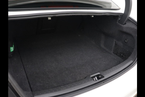 Volvo S60 2.0 Recharge T6 AWD R-Design | Stoelverwarming | Adaptive cruise | Harman/Kardon | Camera | Half leder | Sportstoelen | Keyless | Carplay | Navigatie | PHEV | Plug In