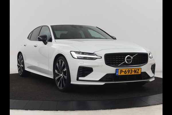 Volvo S60 2.0 Recharge T6 AWD R-Design | Stoelverwarming | Adaptive cruise | Harman/Kardon | Camera | Half leder | Sportstoelen | Keyless | Carplay | Navigatie | PHEV | Plug In