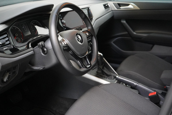 Volkswagen Polo 1.0 TSi 95pk Comfortline 5-drs | Stoelverwarming | Climate control | Adaptive cruise | Apple Carplay