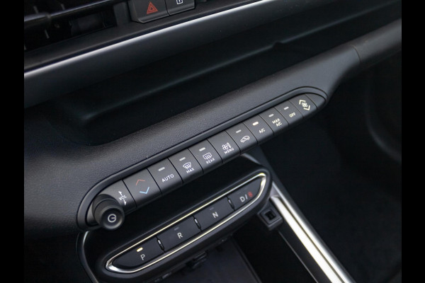 Jeep Avenger Summit 54 kWh | 17% Bijtelling | Schuif/Kanteldak | Leder&Winter Pack | Warmtepomp | Info&Convenience Pack