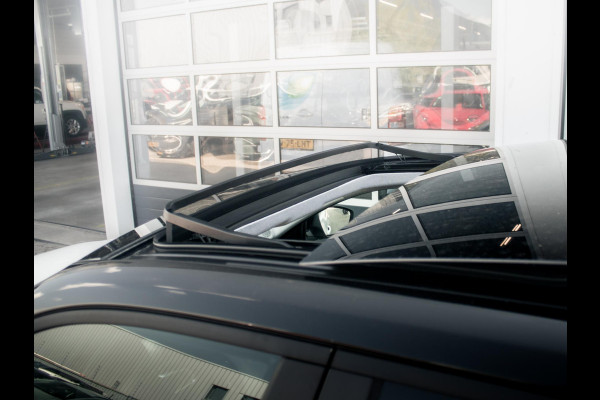 Jeep Avenger Summit 54 kWh | 17% Bijtelling | Schuif/Kanteldak | Leder&Winter Pack | Warmtepomp | Info&Convenience Pack