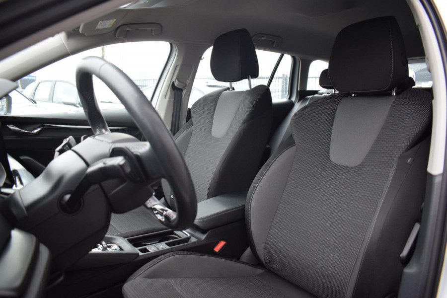 Škoda Octavia Combi 1.0 e-TSI Business Edition | Apple CarPlay | Sportstoelen | Keyless | Cruise