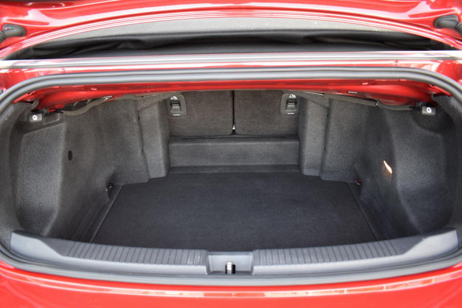 Volkswagen T-Roc Cabrio 1.5 TSI R-Line | Apple CarPlay | Stoelverw. | Half Leer | Climate