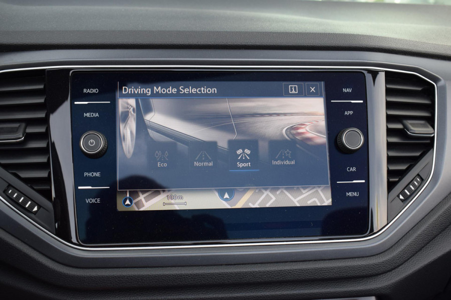 Volkswagen T-Roc Cabrio 1.5 TSI R-Line | Apple CarPlay | Stoelverw. | Half Leer | Climate