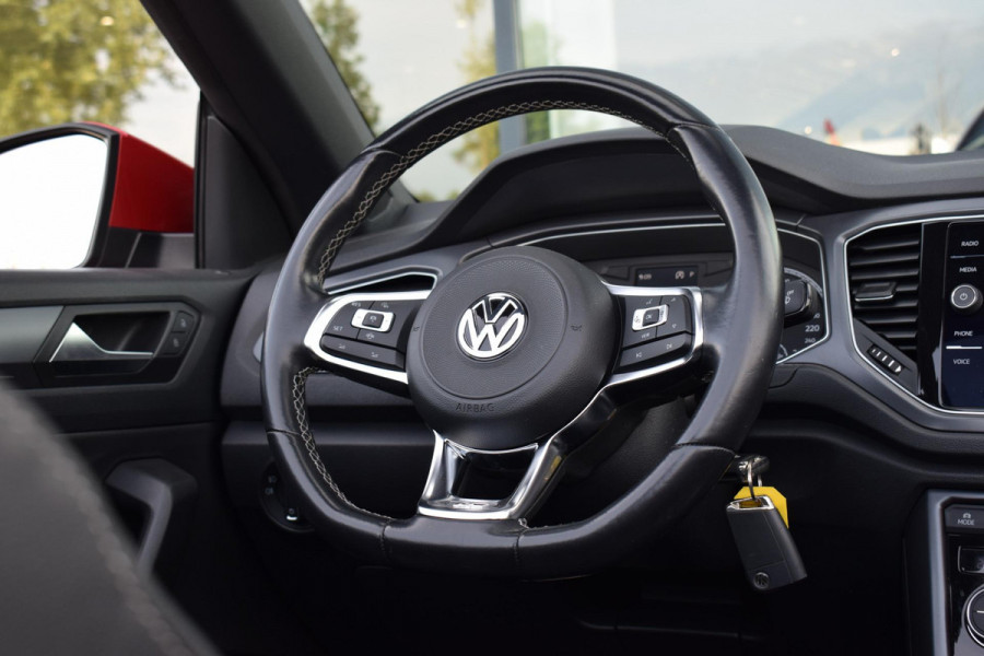 Volkswagen T-Roc Cabrio 1.5 TSI R-Line | Apple CarPlay | Stoelverw. | Half Leer | Climate