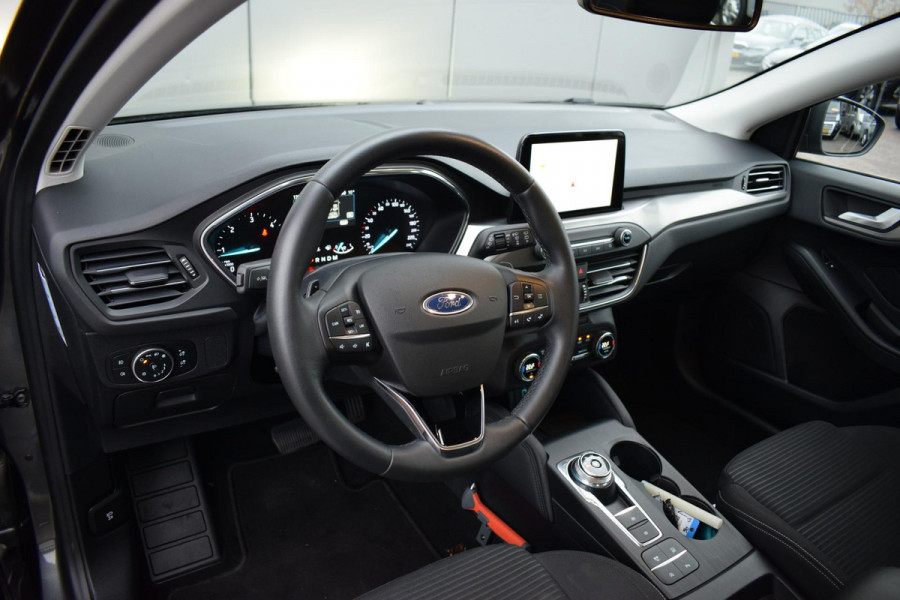 Ford Focus Wagon 1.5 EcoBlue Titanium Business | Automaat | Trekhaak | Apple CarPlay | Climate