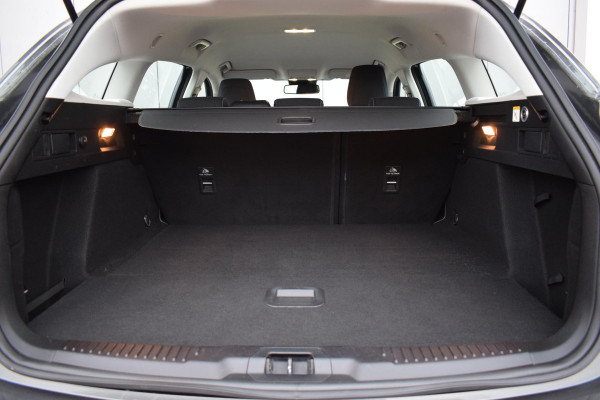 Ford Focus Wagon 1.5 EcoBlue Titanium Business | Automaat | Trekhaak | Apple CarPlay | Climate