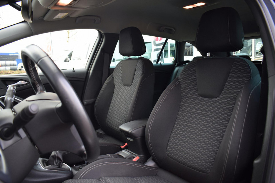 Opel Astra Sports Tourer 1.0 Turbo 120 Jaar Edition | Trekhaak | Apple CarPlay | Climate | Cruise