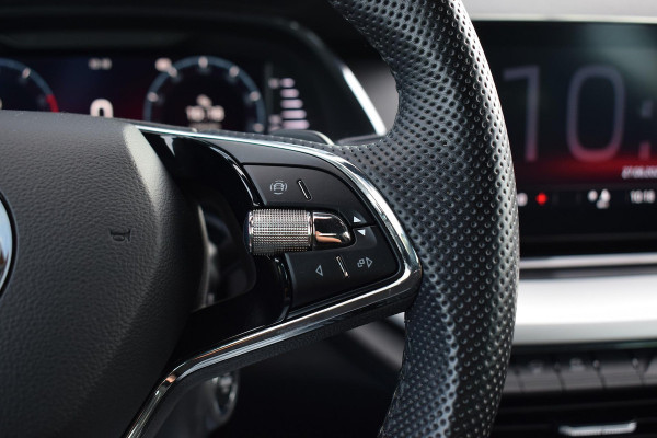 Škoda Octavia 1.0 e-TSI Sport Business | Automaat | Apple CarPlay | Virtual | Sportstoelen