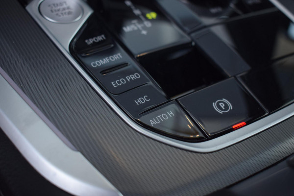 BMW X5 xDrive40i High Executive | M-Sport | Pano | HUD | Memory | Stuurverw.