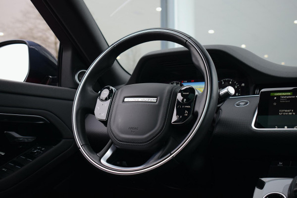 Land Rover Range Rover Evoque 2.0 P200 AWD R-Dynamic | Trekhaak | Pano | Meridian | Leer | Stuurverw.