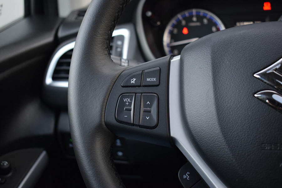 Suzuki S-Cross 1.4 Boosterjet AllGrip Style Smart Hybrid | 4X4 | Pano | Leer | Stoelverw. | Camera