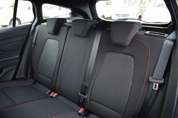 Ford FOCUS Wagon Wagon 1.5 EcoBoost ST Line Business | Apple CarPlay | Airco | Sportstoelen | Cruise