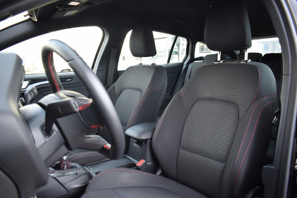 Ford FOCUS Wagon Wagon 1.5 EcoBoost ST Line Business | Apple CarPlay | Airco | Sportstoelen | Cruise