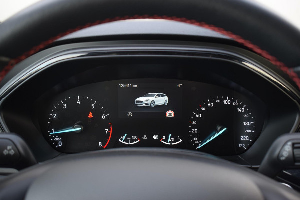 Ford FOCUS Wagon Wagon 1.5 EcoBoost ST Line Business | Apple CarPlay | Airco | Sportstoelen | Cruise