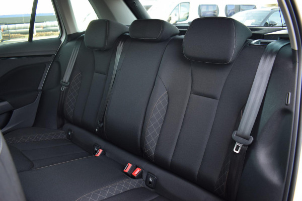 Škoda Kamiq 1.0 TSI Ambition | Automaat | Trekhaak | Apple CarPlay | Airco