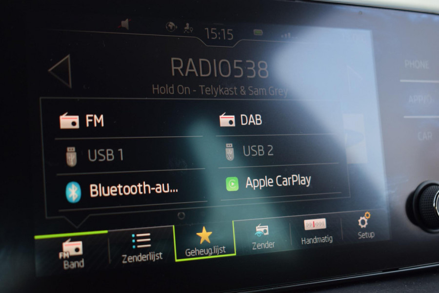 Škoda Kamiq 1.0 TSI Ambition | Automaat | Trekhaak | Apple CarPlay | Airco