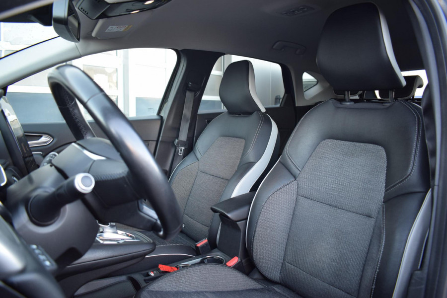 Renault Captur 1.6 E-Tech Plug-in Hybrid 160 Edition One | Trekhaak | Half Leer | Bose | 360 | Stuurverwarming