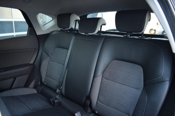 Renault Captur 1.6 E-Tech Plug-in Hybrid 160 Edition One | Trekhaak | Half Leer | Bose | 360 | Stuurverwarming