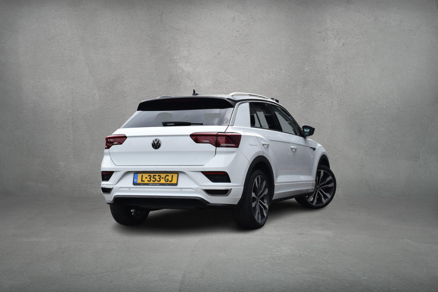 Volkswagen T-Roc 1.5 TSI Sport Business R | Pano | Half Leer | Virtual | Apple CarPlay