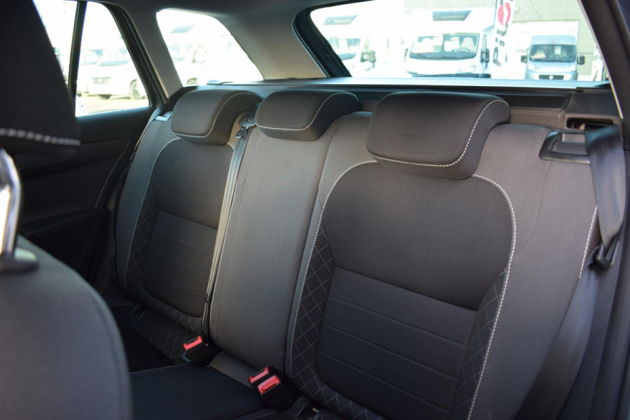 Škoda Fabia Combi 1.0 TSI Ambition | Automaat | Trekhaak | Apple CarPlay | Cruise