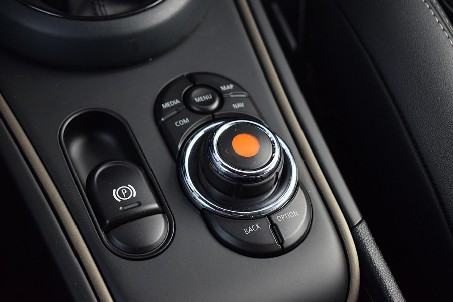 MINI Countryman Mini 1.5 Cooper Chili | Apple CarPlay | Half Leer | Stoelverwarming