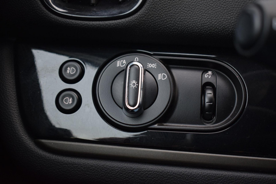 MINI Countryman Mini 1.5 Cooper Chili | Apple CarPlay | Half Leer | Stoelverwarming