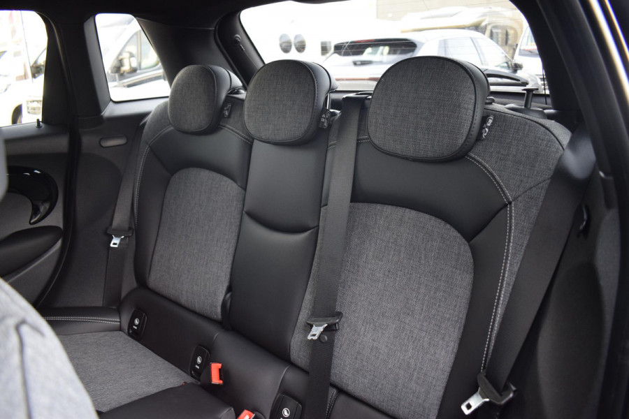 MINI Cooper Mini 1.5 60 Years Edition | 5 Deurs | Half Leer | Stoelverw. | Apple CarPlay