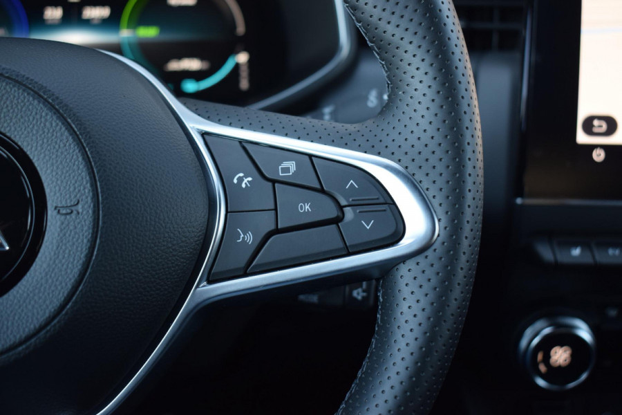 Mitsubishi Colt 1.6 HEV First Edition | Stuur- en Stoelverw. | Bose | Half Leer | 360 Cam