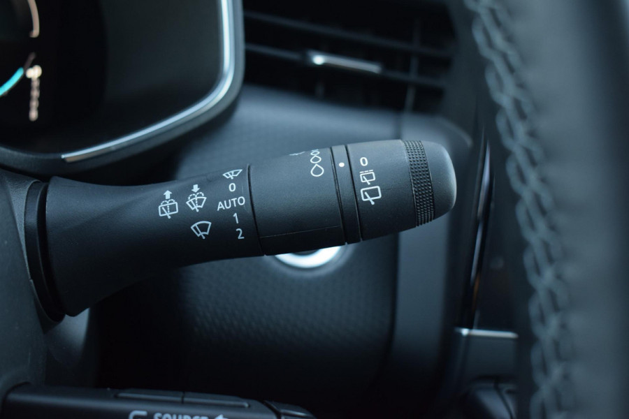 Mitsubishi Colt 1.6 HEV First Edition | Stuur- en Stoelverw. | Bose | Half Leer | 360 Cam