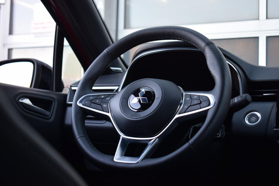 Mitsubishi Colt 1.6 HEV First Edition | Stuur- en Stoelverw. | Bose | Half Leer | 360 Cam