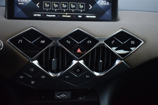 DS DS 3 Crossback 1.2 PureTech Business | Afn. Trekhaak | Apple CarPlay | Half Leer | Climate