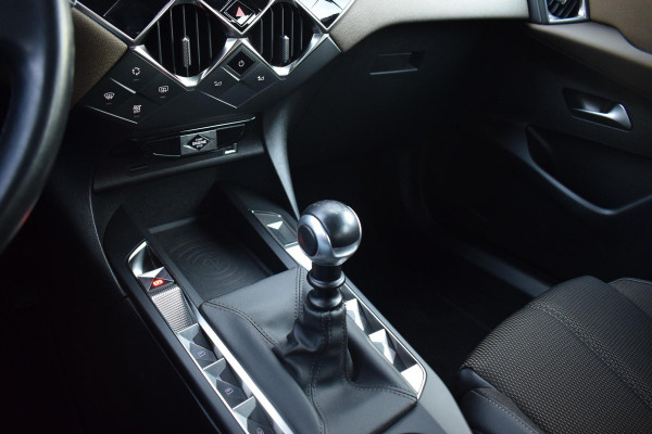 DS DS 3 Crossback 1.2 PureTech Business | Afn. Trekhaak | Apple CarPlay | Half Leer | Climate