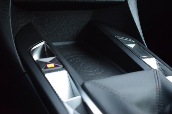 DS DS 3 Crossback 1.2 PureTech Business | Afn. Trekhaak | Apple CarPlay | Half Leer | Climate