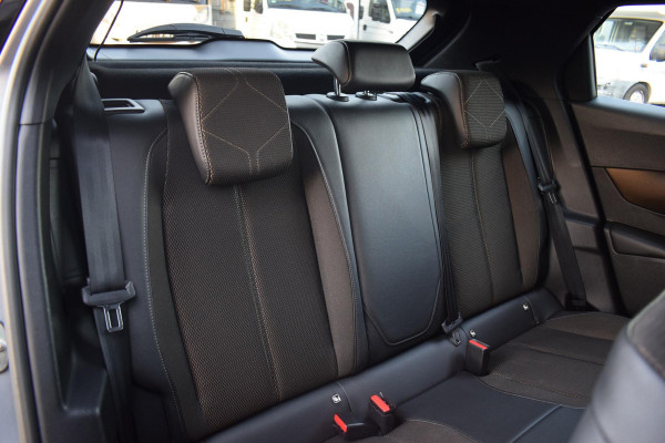 DS DS 3 Crossback 1.2 PureTech Business | Afn. Trekhaak | Apple CarPlay | Half Leer | Climate