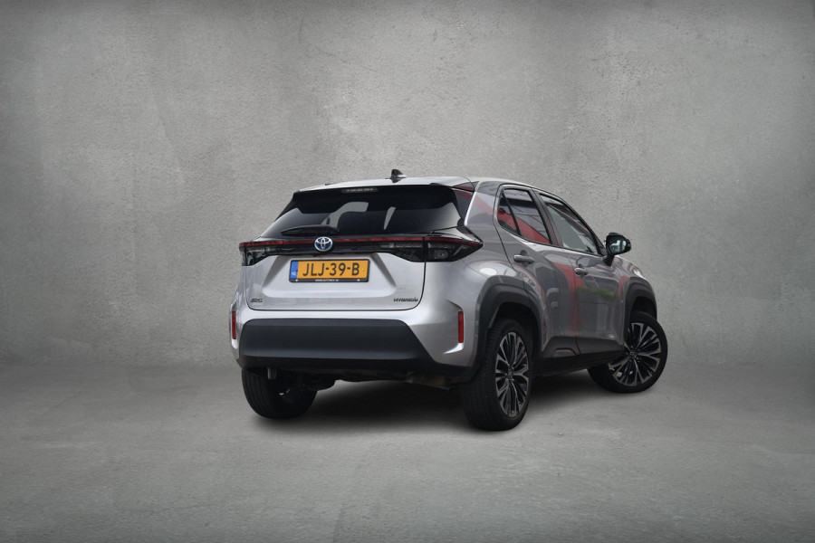 Toyota Yaris Cross 1.5 Hybrid Executive | Two Tone | Apple CarPlay | Half Leer | Stoelverwarming