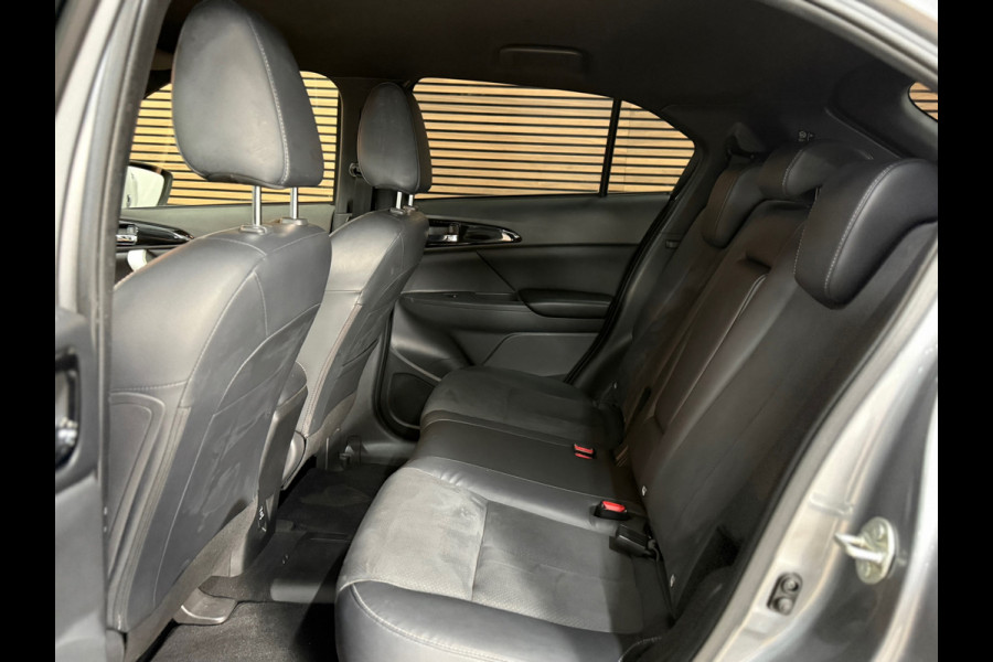 Mitsubishi Eclipse Cross 2.4 PHEV Instyle | Afneembare Trekhaak | Navigatie | Cruise Control | Camera | Elektrische stoel