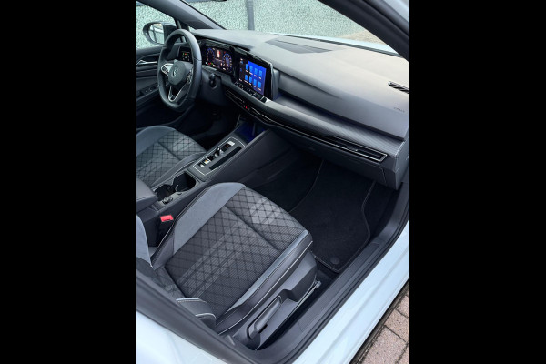 Volkswagen Golf 1.5 eTSI 3x R-Line CarPlay Camera