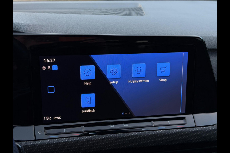Volkswagen Golf 1.5 eTSI 3x R-Line CarPlay Camera