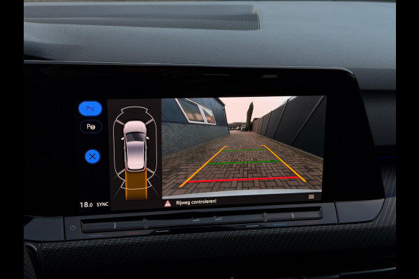 Volkswagen Golf 1.5 eTSI 3x R-Line CarPlay Camera
