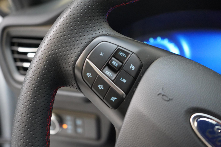 Ford Kuga 2.5 PHEV ST-Line | Navigatie | Head-Up | Stoelverwarming | Apple Carplay | Achteruitrijcamera