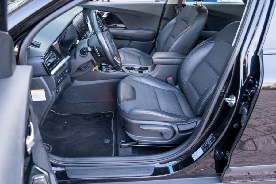 Kia Niro 1.6 GDi Hybrid DynamicLine|Prijs rijklaar incl 12 mnd garantie|Trekhaak Camera ACC Carplay
