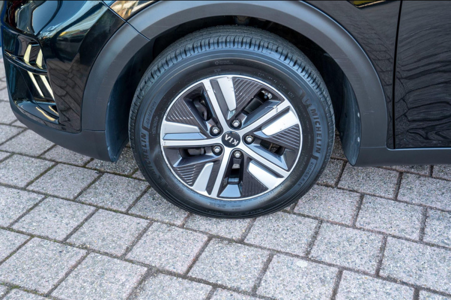 Kia Niro 1.6 GDi Hybrid DynamicLine|Prijs rijklaar incl 12 mnd garantie|Trekhaak Camera ACC Carplay