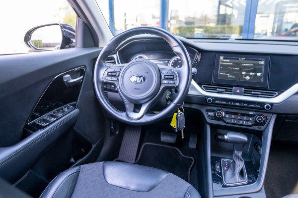 Kia Niro 1.6 GDi Hybrid DynamicLine|Prijs rijklaar incl 12 mnd garantie|Trekhaak Camera ACC Carplay