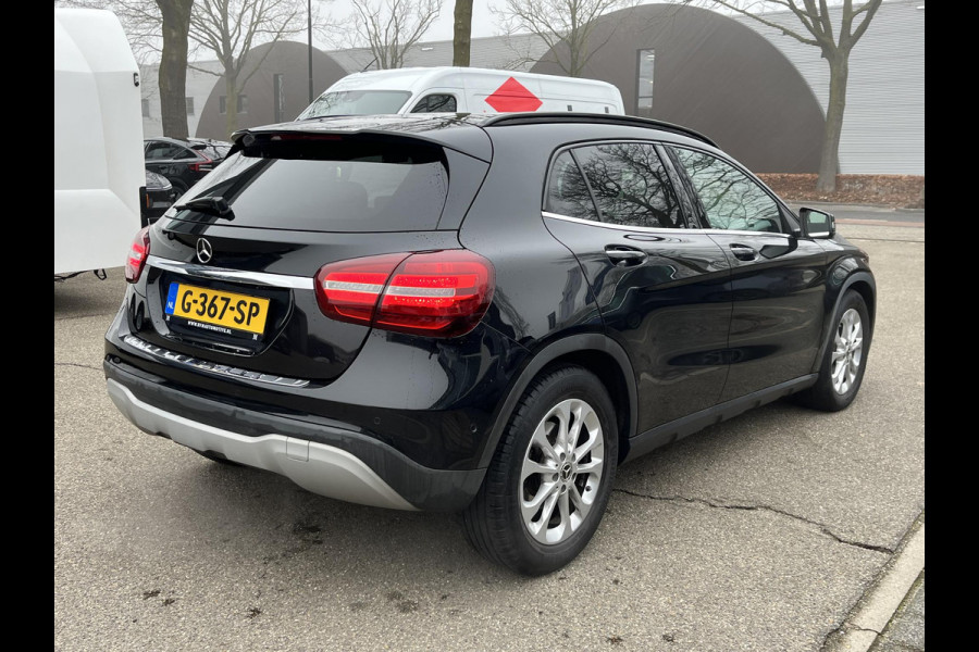Mercedes-Benz GLA 180 Premium Plus Stoelverwarming | Climate Control | Camera | Top onderhouden | 12 maanden BOVAG-garantie