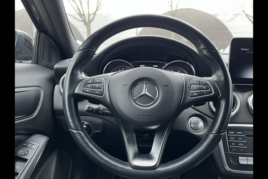 Mercedes-Benz GLA 180 Premium Plus Stoelverwarming | Climate Control | Camera | Top onderhouden | 12 maanden BOVAG-garantie